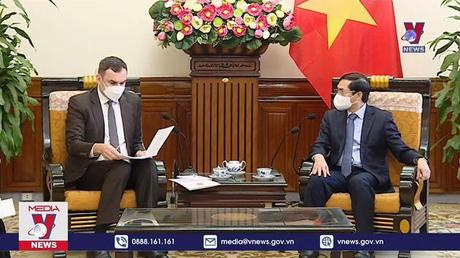 Ba Lan hỗ trợ công dân Việt Nam từ Ukraine trở về nước