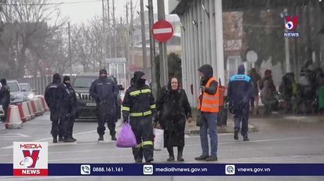 Anh thận trọng tiếp nhận người tị nạn Ukraine