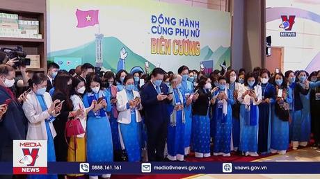 Ngày đầu diễn ra đại hội đại biểu phụ nữ toàn quốc lần thứ XIII 