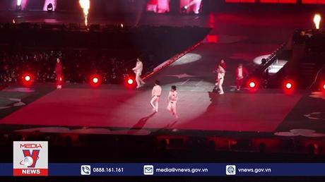 Nhóm nhạc BTS lần đầu trở lại sân khấu sau đại dịch