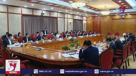 Tổng Bí thư Nguyễn Phú Trọng chủ trì họp Bộ Chính trị  