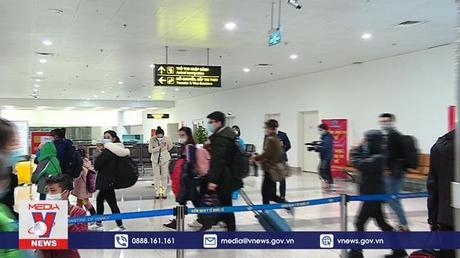 Hỗ trợ người Việt tại Ukraine đăng ký các chuyến bay về nước