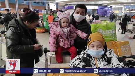 Đưa 23 người Việt Nam ở Ukraine về nước