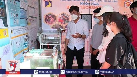 Hội nghị khoa học và triễn lãm công nghệ của học sinh sinh viên