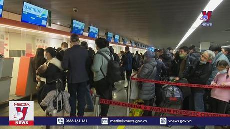 Thêm hai chuyến bay chở công dân Việt Nam từ Ukraine về nước