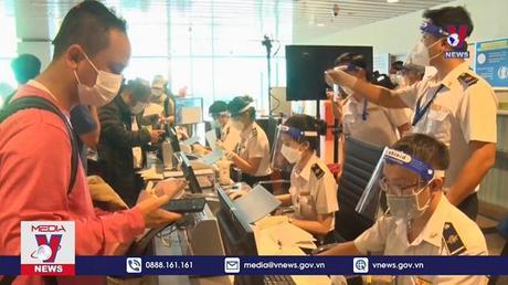 Khách quốc tế phải có chứng nhận vaccine và âm tính