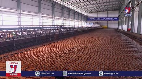 Kinh tế Việt Nam tiếp tục phục hồi 