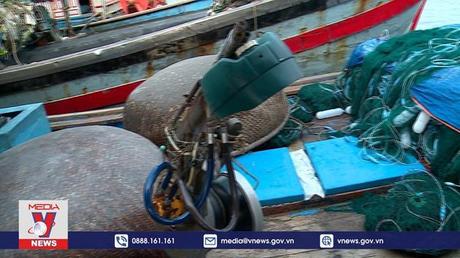 Không dám ra khơi vì dầu giá cao