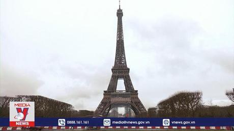 Tháp Eiffel “cao” thêm 6m