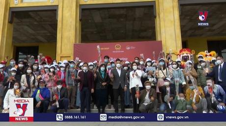 Mở cửa lại hoàn toàn du lịch