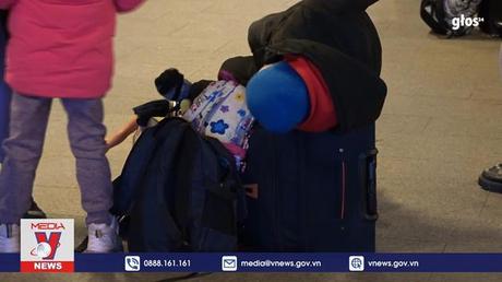 Gián đoạn dịch vụ đường sắt tại châu Âu và châu Á