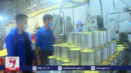 Nhiều thanh niên làm giàu bằng ứng dụng công nghệ cao