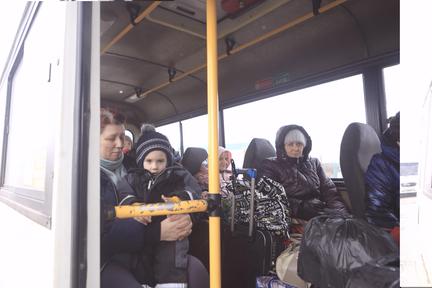 Ukraine nói không thỏa hiệp với Nga về toàn vẹn lãnh thổ, không đầu hàng ở Mariupol