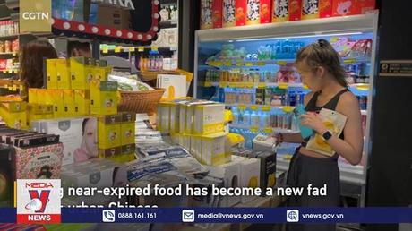 Người tiêu dùng xoay sở trong bão giá