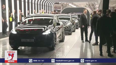 Tesla ra mắt nhà máy sản xuất xe điện lớn nhất nước Đức