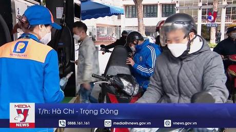 Giảm thuế 2.000 đồng/lít xăng từ 1-4