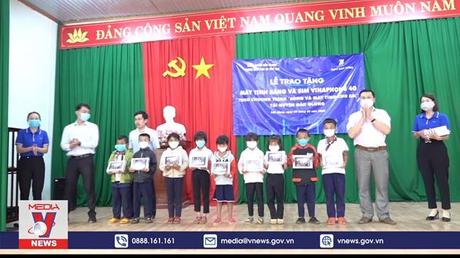 “Sóng và máy tính cho em” tiếp bước học sinh nghèo Đắk Nông