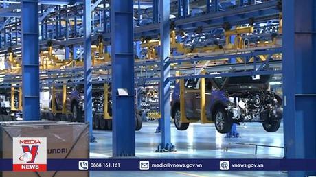 Thị trường ô tô khan hiếm nguồn cung