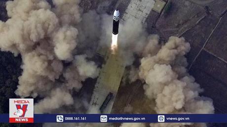 Triều Tiên phóng thử tên lửa đạn đạo mới