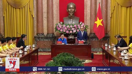 Chủ tịch nước gặp mặt thanh niên trẻ tiêu biểu năm 2021