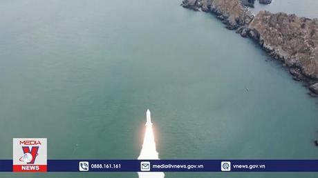 Hàn Quốc phóng thành công tên lửa nhiên liệu rắn