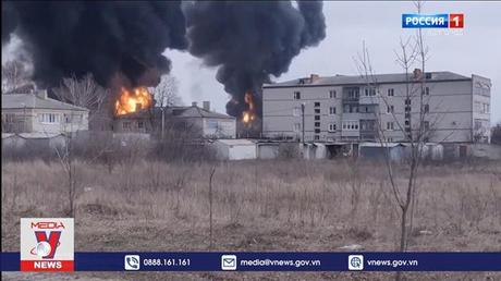 Cháy tại kho chứa dầu mỏ của Nga