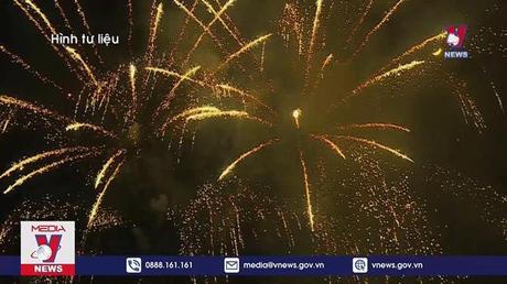 Bắn pháo hoa tầm cao dịp Giỗ tổ Hùng Vương