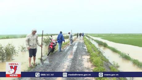 Quảng Bình khắc phục thiệt hại do mưa lớn trái mùa