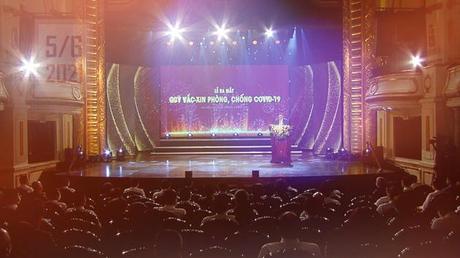 Người dân hào hứng với đêm nhạc kết nối trái tim trong mùa dịch