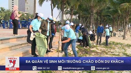 Ra quân vệ sinh môi trường chào đón khách du lịch