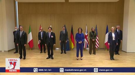 Phương Tây gia tăng áp lực đối với Nga