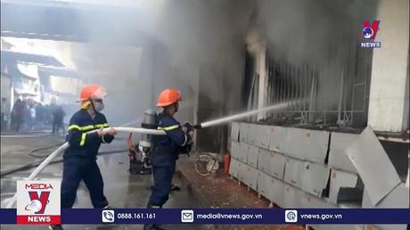 Hỏa hoạn tại công ty may ở Bắc Giang 