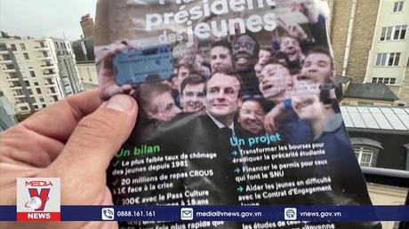 Pháp truy lùng đối tượng đặt bưu kiện chứa chất nổ