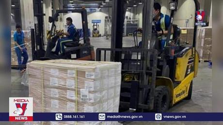 Lô vaccine COVID-19 đầu tiên cho trẻ về Việt Nam