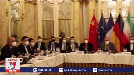 Iran không từ bỏ quyền phát triển hạt nhân dân sự