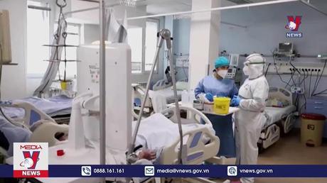 WHO theo dõi biến thể phụ mới của Omicron