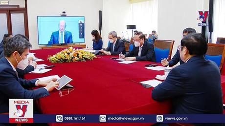 Thủ tướng Phạm Minh Chính điện đàm với Giám đốc điều hành Diễn đàn Kinh tế thế giới