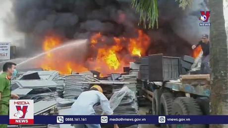 Cháy lớn tại cụm công nghiệp Nhơn Bình, Bình Định