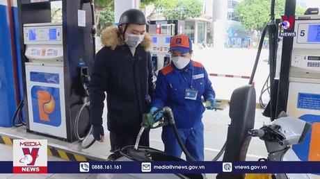 Xăng dầu lại đối diện nguy cơ tăng giá