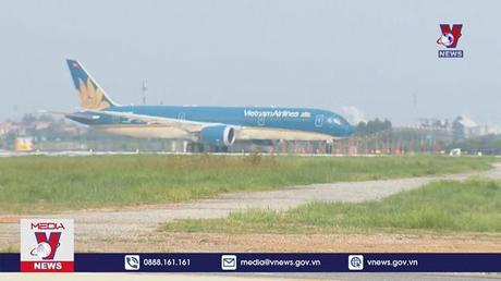 Giá vé máy bay dịp 30/4 đang tăng