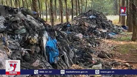 Bình Phước truy tìm thủ phạm đổ trộm 20 tấn rác thải