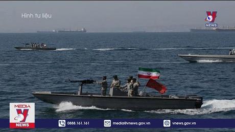 Iran bắt giữ một tàu nước ngoài chở lậu dầu