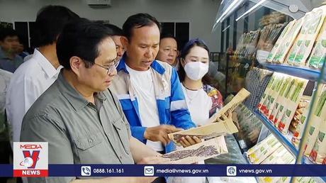 Thủ tướng thăm và làm việc tại Ninh Thuận