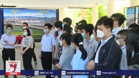 Đưa bảo tàng tới trường học