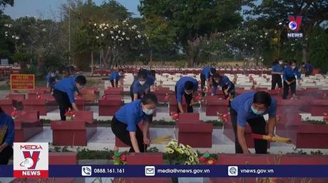 Bình Thuận thắp nến tri ân các anh hùng liệt sỹ