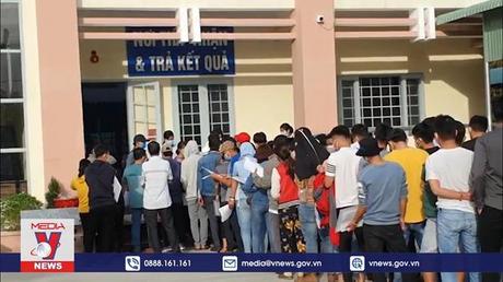 Bình Phước giải quyết tình trạng chen lấn trong giải quyết hồ sơ