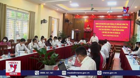 Đồng chí Nguyễn Xuân Thắng làm việc với Tỉnh ủy Nghệ An

.