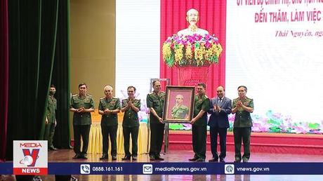 Chủ tịch nước thăm và làm việc với Quân khu I