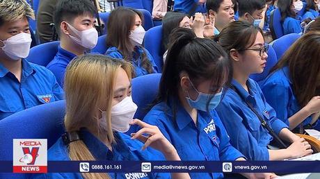 Thế hệ trẻ với bản quyền trên không gian mạng