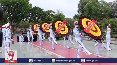 Lãnh đạo Đảng, Nhà nước vào Lăng viếng Chủ tịch Hồ Chí Minh